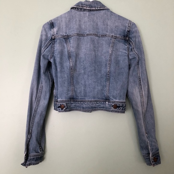 🍁American eagle jean jacket🍁 - Picture 2 of 3